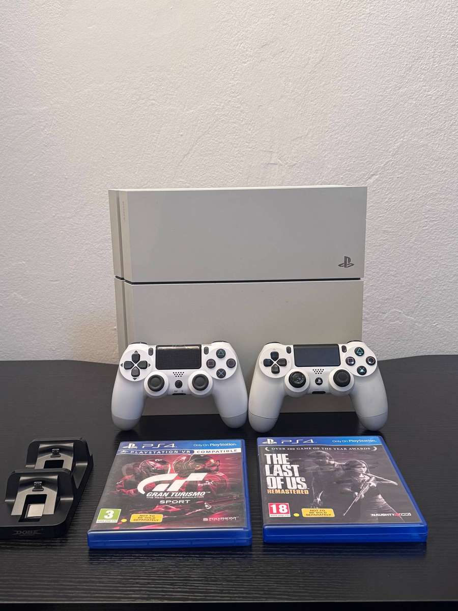 PlayStation 4 500GB Limited Edition Glacier White Bundle - 2x Controllers, Charging Dock