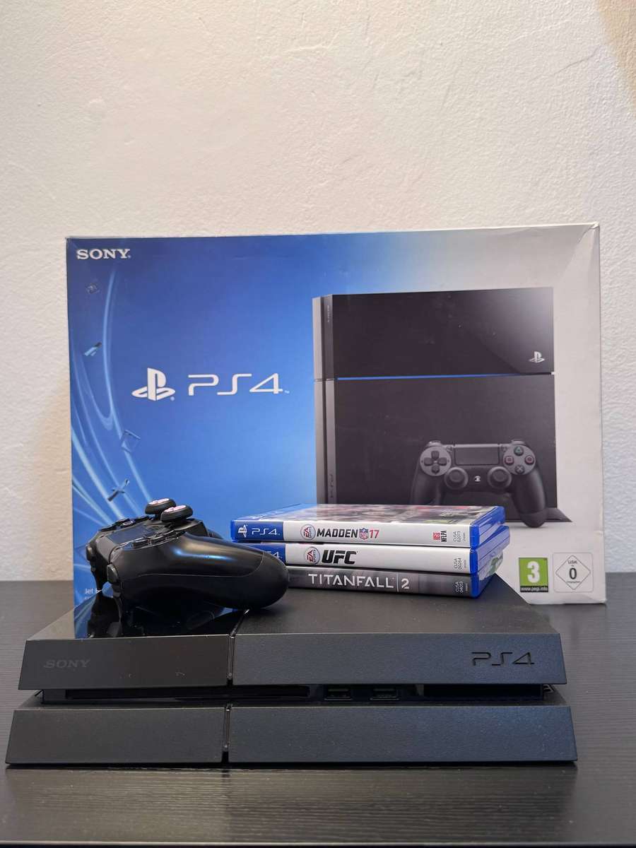 Sony PlayStation 4 Original 500GB (Jet Black) Boxed Bundle - Controller & 3x Games