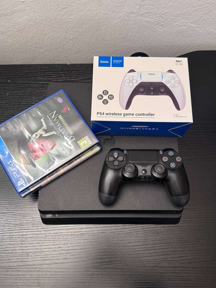 PlayStation 4 Slim 500GB Console Bundle - Dual Controllers & 2 Games (Pre-owned)