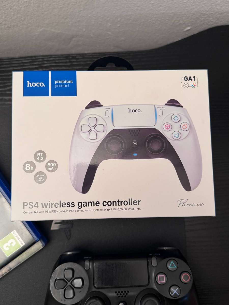 PlayStation 4 Slim 500GB Console Bundle - Dual Controllers & 2 Games (Pre-owned)