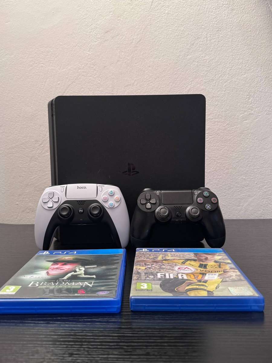 PlayStation 4 Slim 500GB Console Bundle - Dual Controllers & 2 Games (Pre-owned)