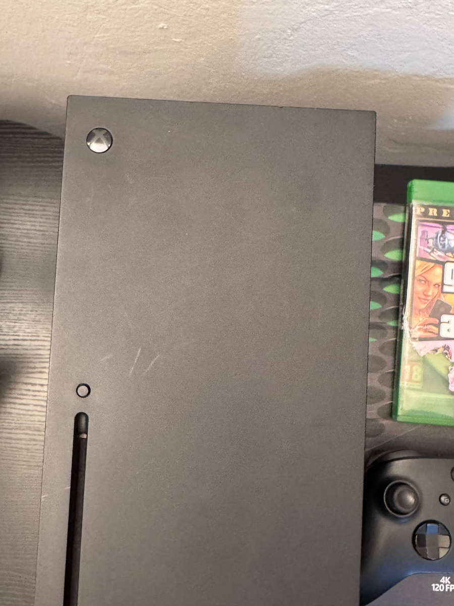 Xbox Series X 1TB Console Bundle - Boxed + Controller + GTA V