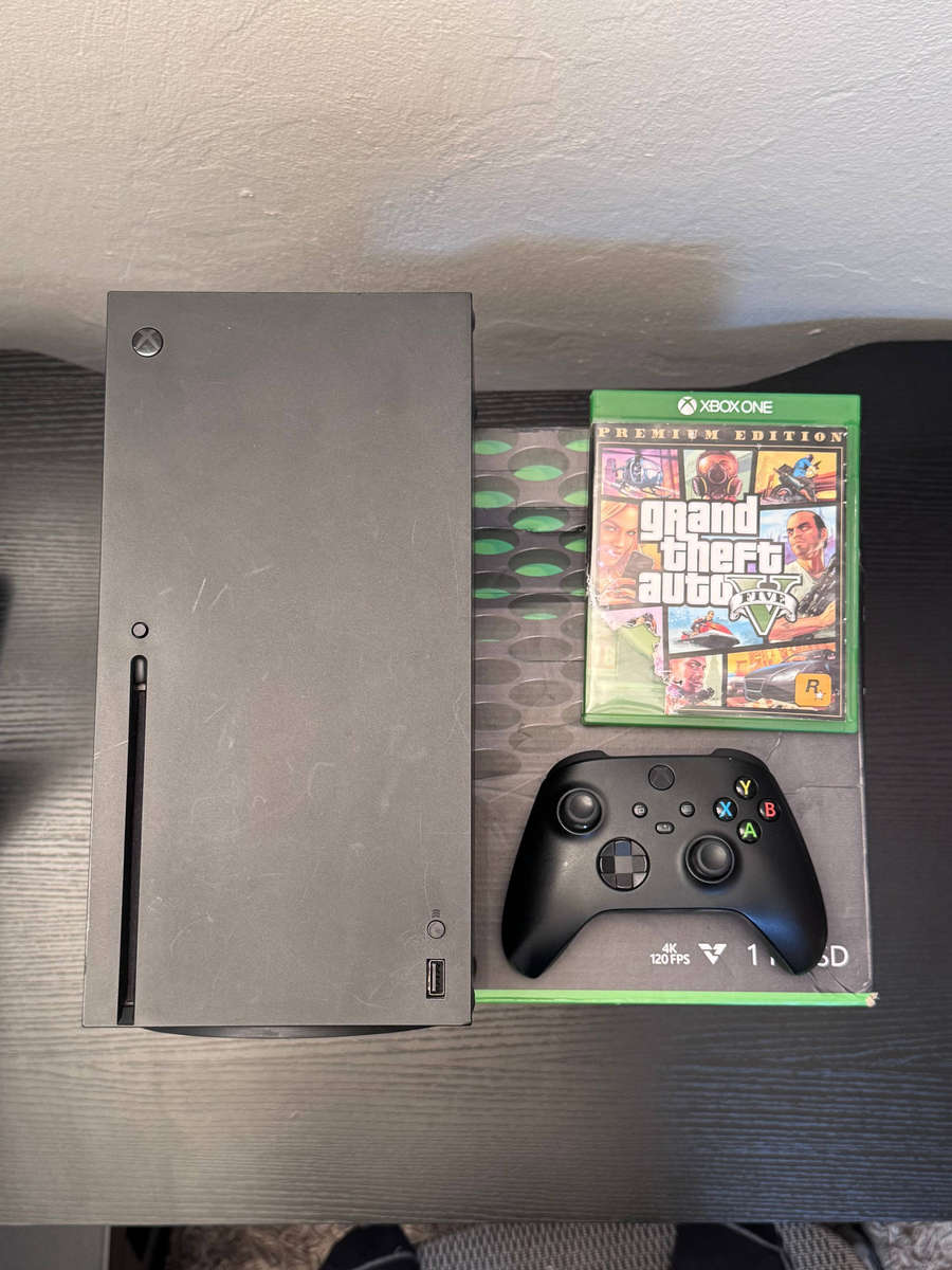 Xbox Series X 1TB Console Bundle - Boxed + Controller + GTA V