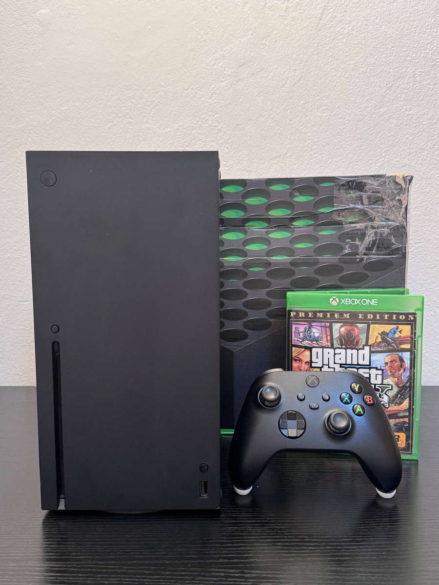 Xbox Series X 1TB Console Bundle - Boxed + Controller + GTA V