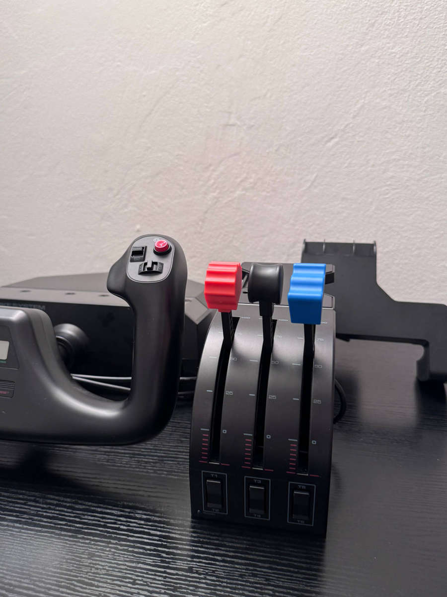 Logitech G Saitek Pro Flight Yoke System & Throttle Quadrant Bundle (PC)