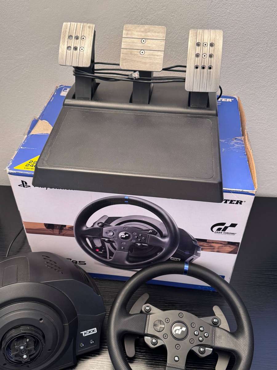 Thrustmaster T300 RS GT Edition Racing Wheel & T3PA 3-Pedal Set (PS5/PS4/PC) + Box