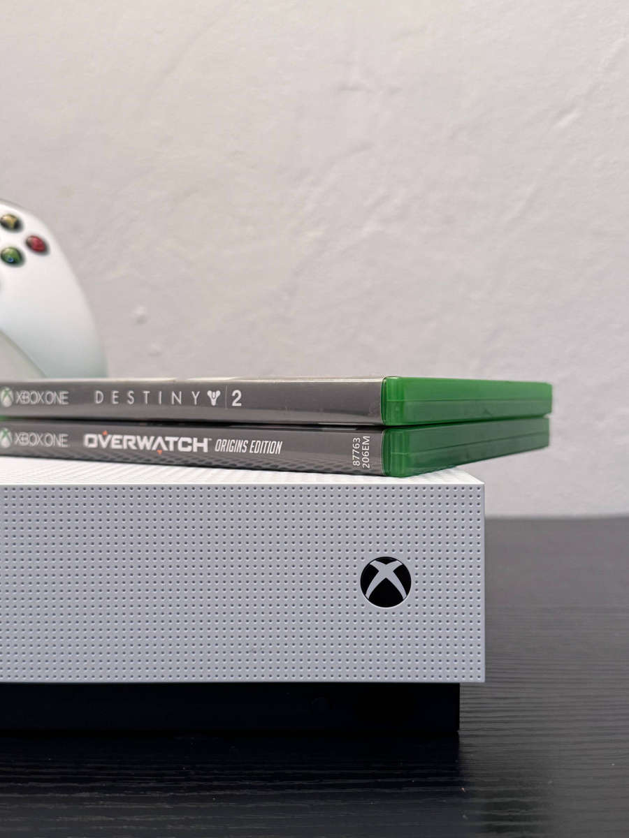 Xbox One S 500GB Console Bundle + Controller & 2 Games (Destiny 2 & Overwatch)