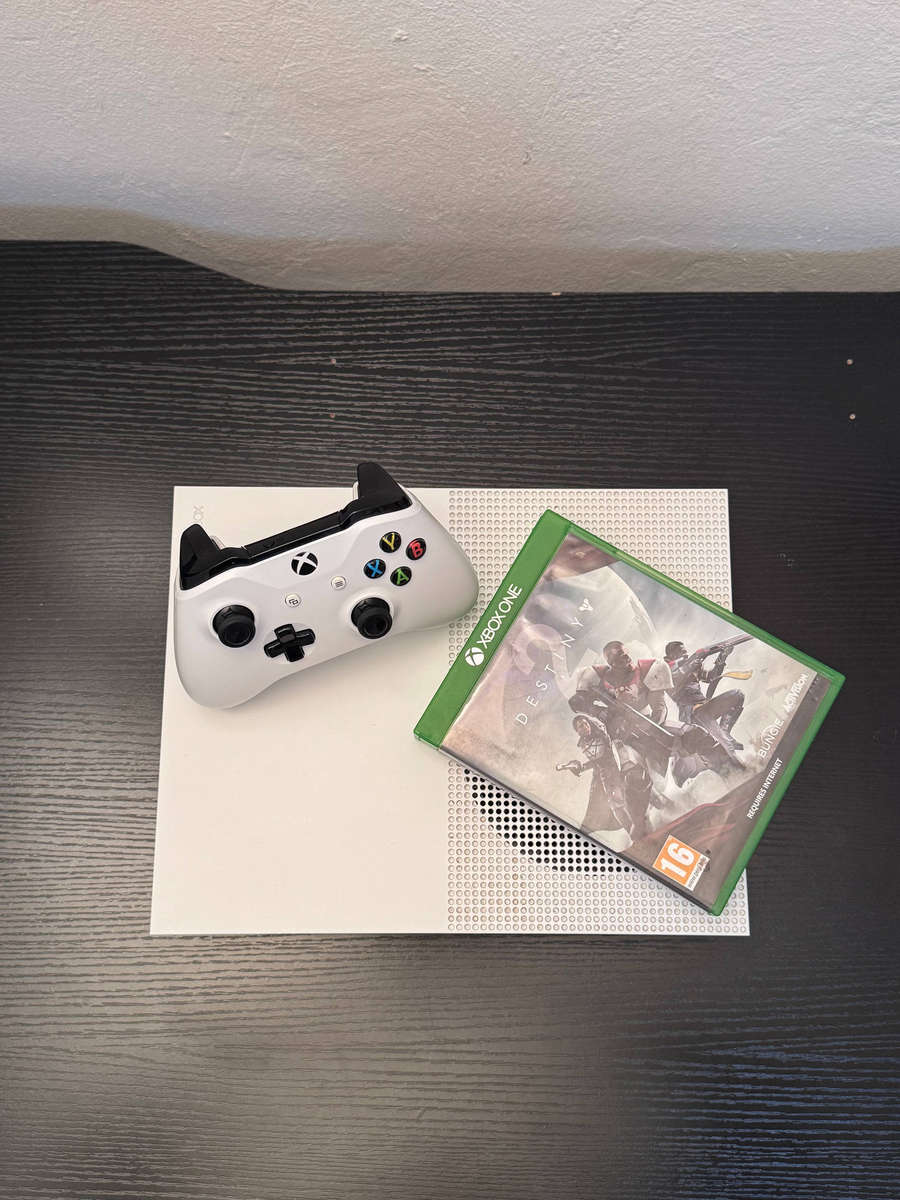 Xbox One S 500GB Console Bundle + Controller & 2 Games (Destiny 2 & Overwatch)