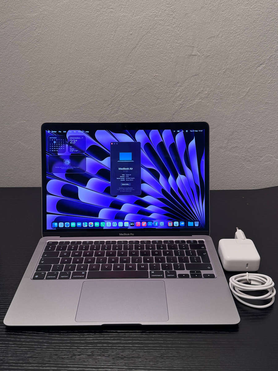 Apple MacBook Air M1 (8GB RAM) (256GB SSD) - Space Grey