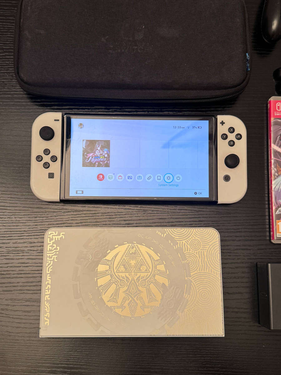 Limited Edition Nintendo Switch OLED Console - White (Tears of the Kingdom Edition Back Shell)
