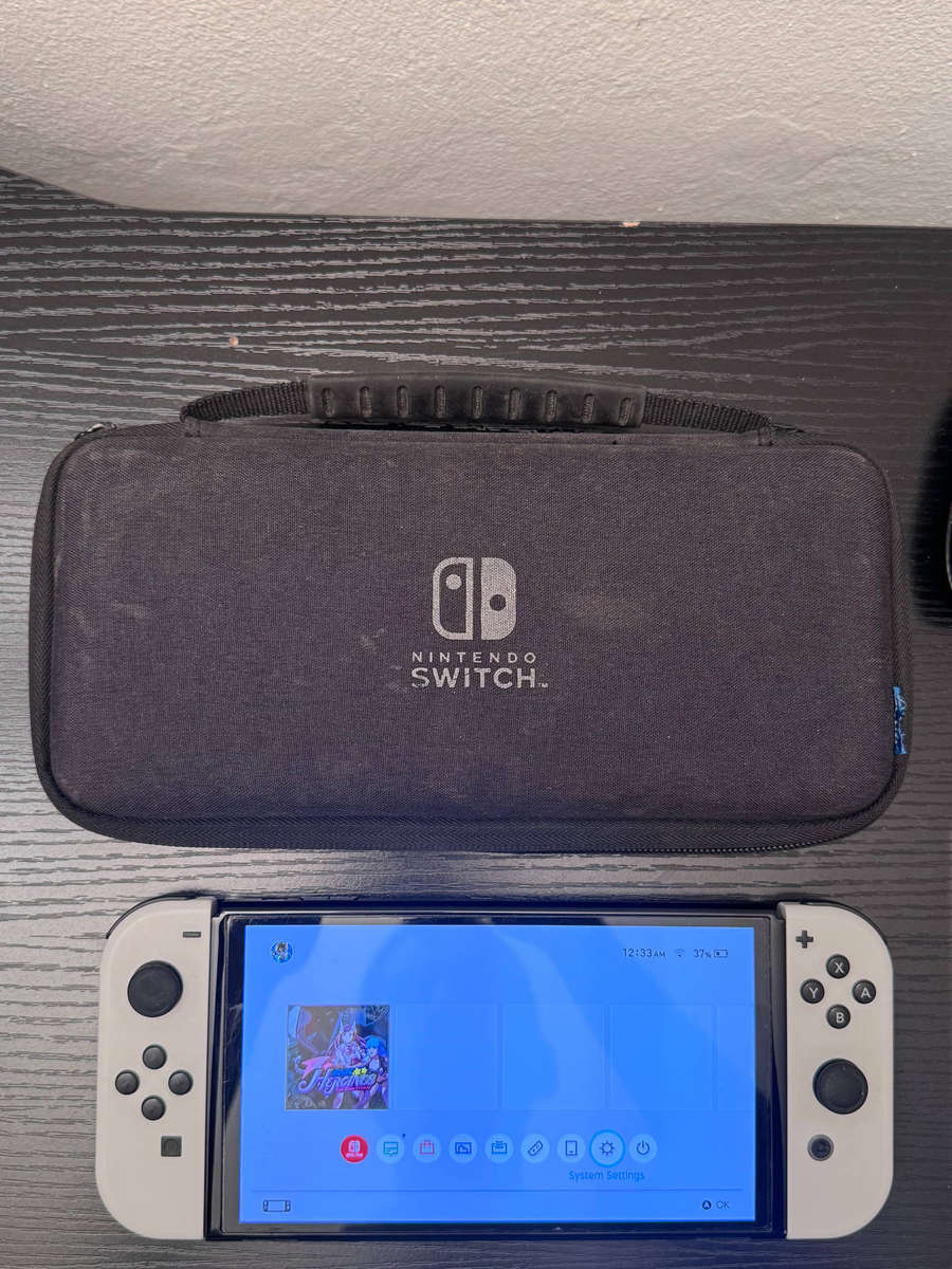 Limited Edition Nintendo Switch OLED Console - White (Tears of the Kingdom Edition Back Shell)