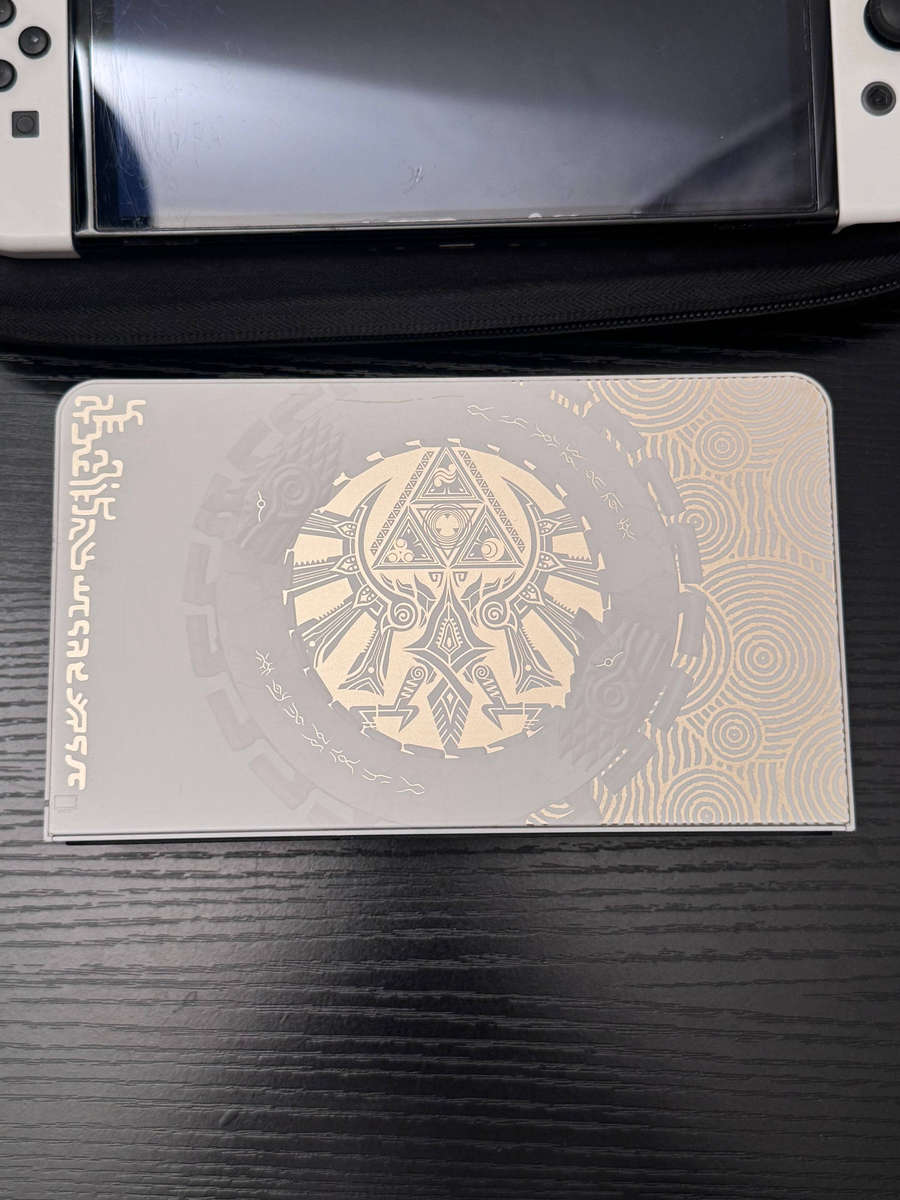 Limited Edition Nintendo Switch OLED Console - White (Tears of the Kingdom Edition Back Shell)