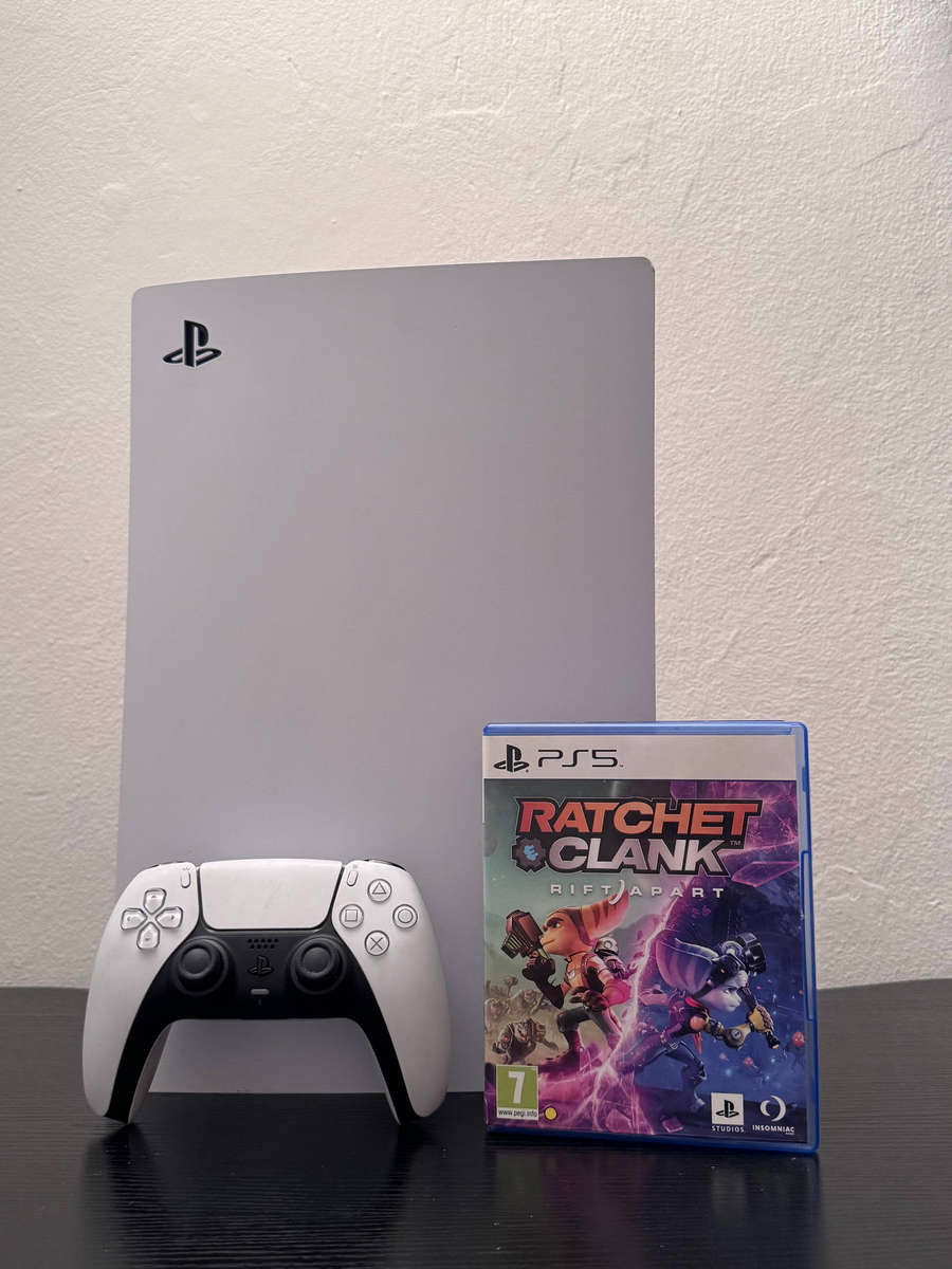 PlayStation 5 Console Disc Edition - White -DualSense Controller - Rocket Clank PS5