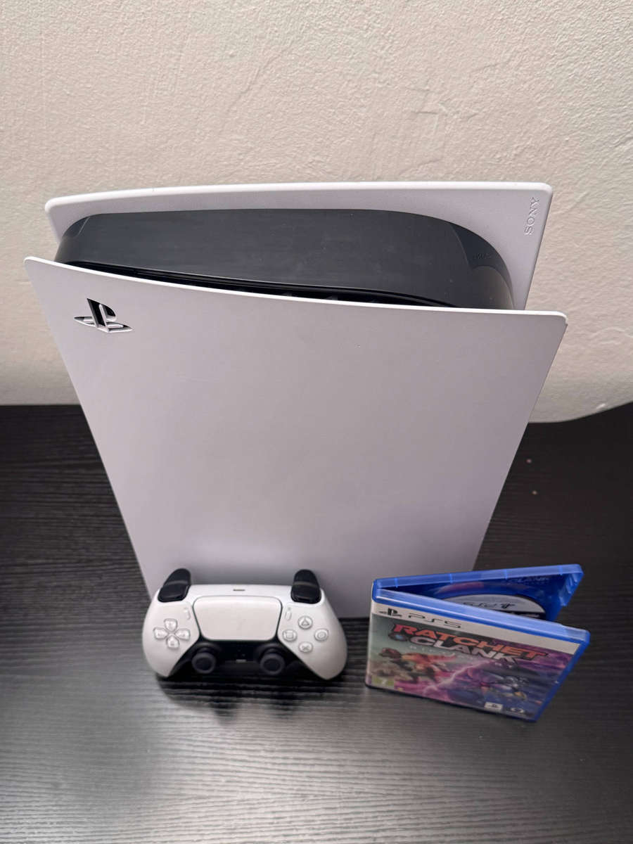 PlayStation 5 Console Disc Edition - White -DualSense Controller - Rocket Clank PS5