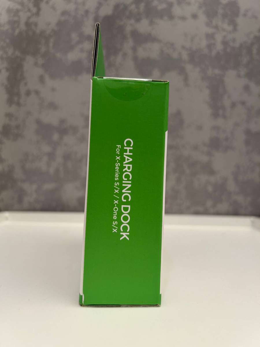 Xbox Series S/X & Xbox One Dual Controller Charging Dock  2 × 800mAh Rechargeable Battery Packs