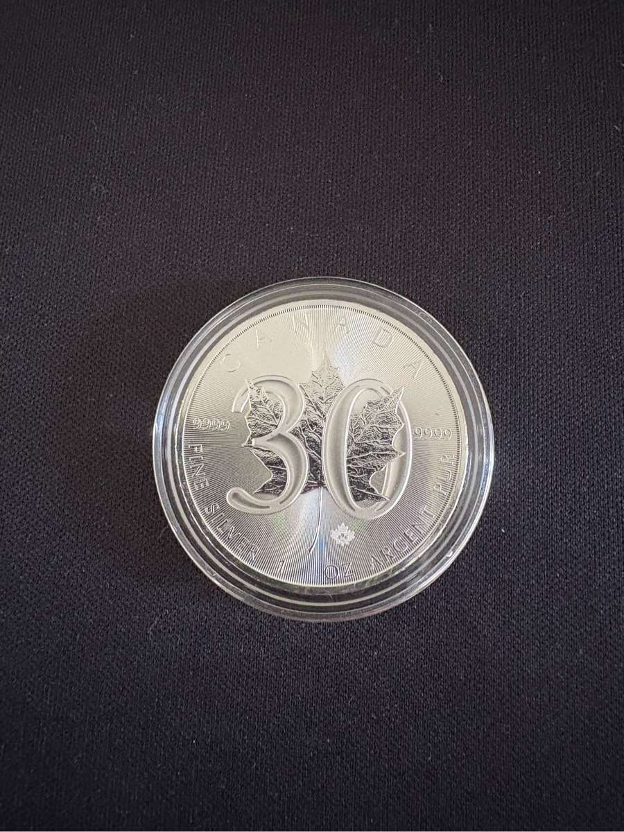 1Oz Silver Bullion - 5 dollars 1988 - 2018 Canadian silver maple leaf