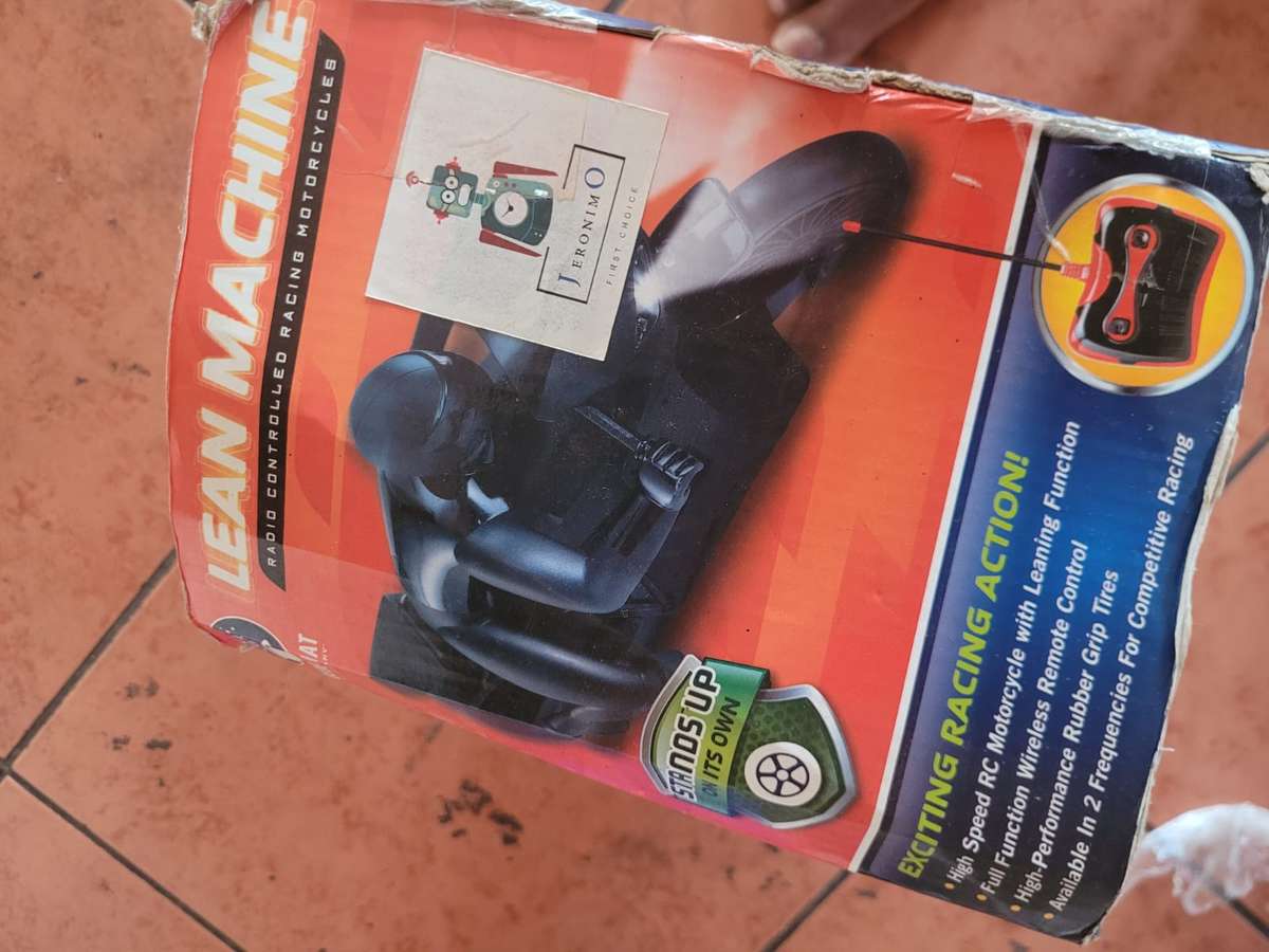 The Lean Machine Radio Controlled Racing Motorcycle