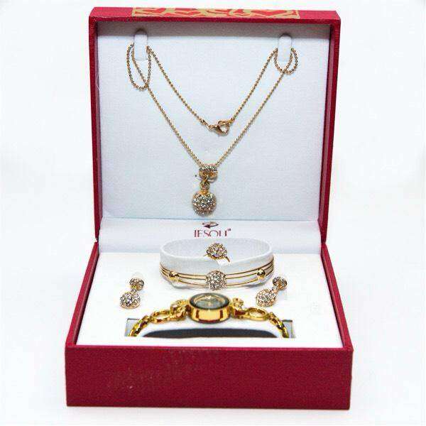 Mothers Day Luxury Combo  Jewelry & Spa Bliss