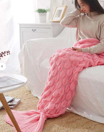 Cozy Knitted Mermaid Tail Blanket With Scales! (Limited Stock!)