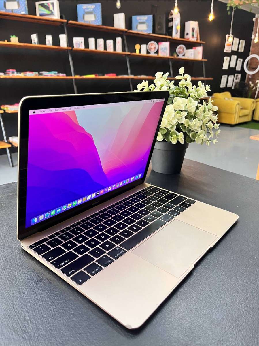 Apple MacBook Pro i7 (2016)