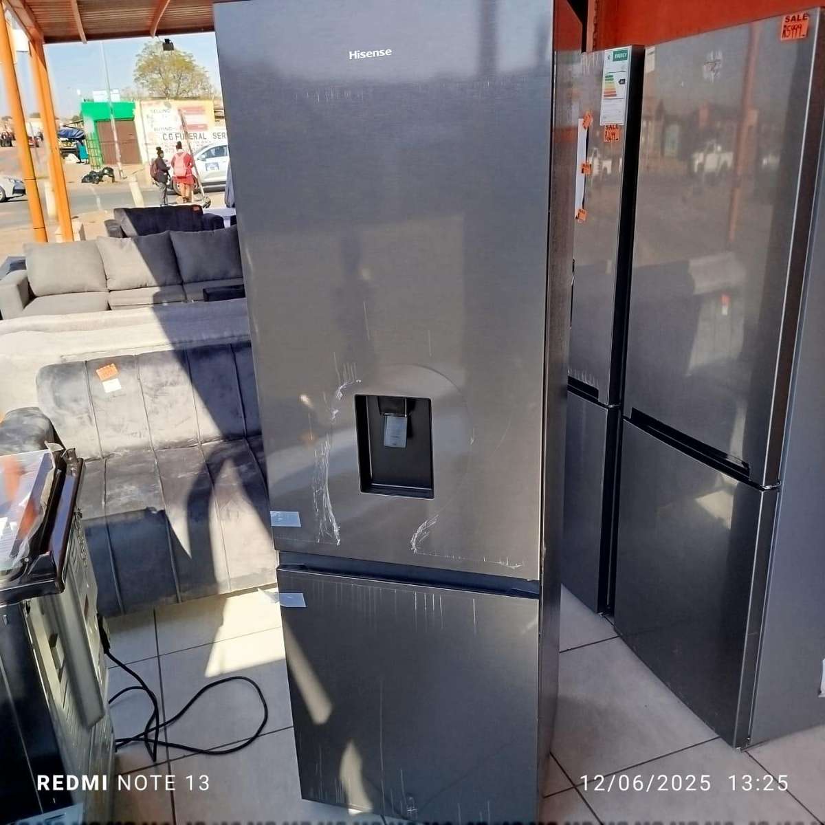 HISENSE FRIDGE 347L H450BIT-WD