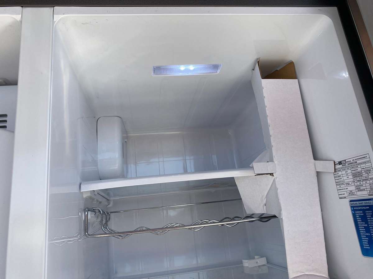 SAMSUNG 501L DOUBLE DOOR FRIDGE WITH WATER DISPENSER