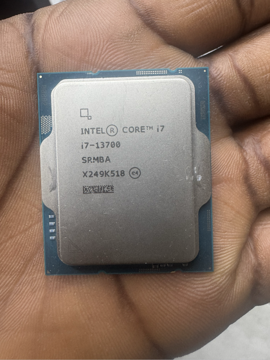 Intel Core i7-13700 5.2GHz CPU