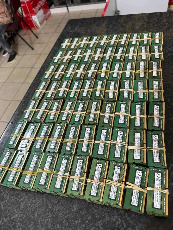 SK Hynix 4 GB 2666 MHz DDR4 Memory. Laptop Memory ( Used ) Welcome to Negotiate a stock price