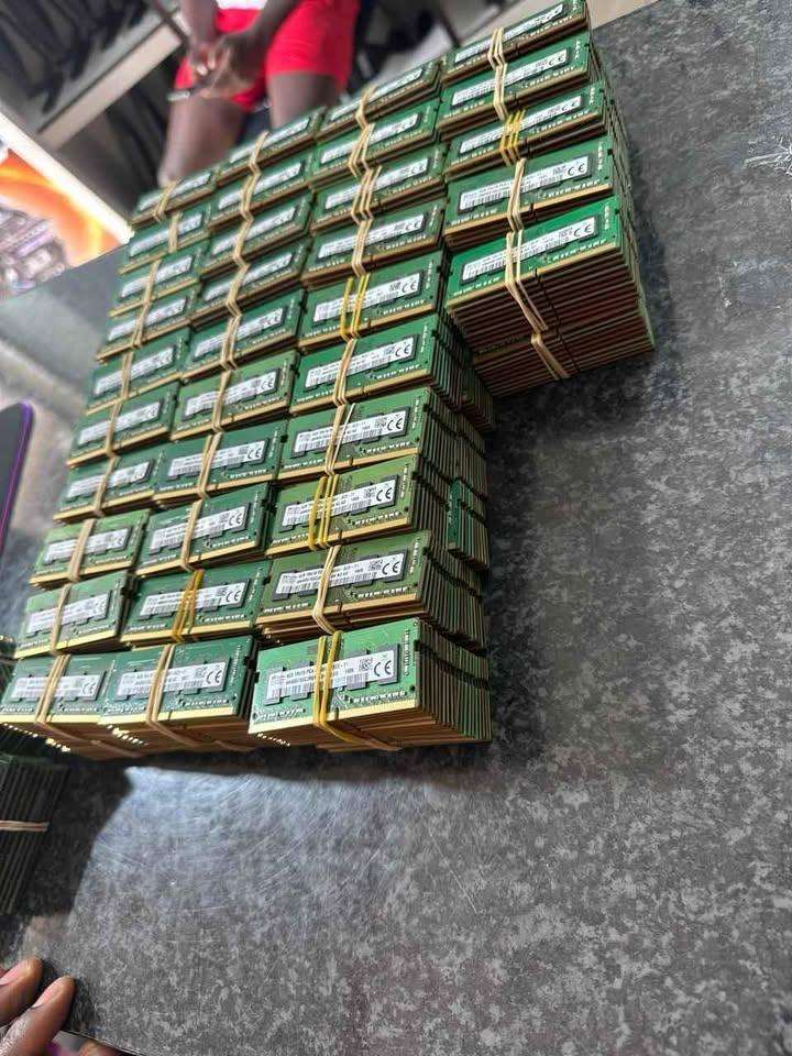 SK Hynix 4 GB 2666 MHz DDR4 Memory. Laptop Memory ( Used ) Welcome to Negotiate a stock price