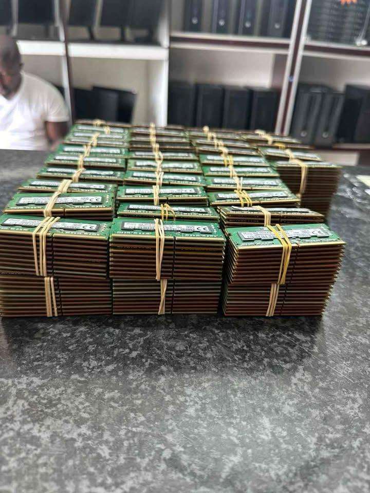 SK Hynix 4 GB 2666 MHz DDR4 Memory. Laptop Memory ( Used ) Welcome to Negotiate a stock price