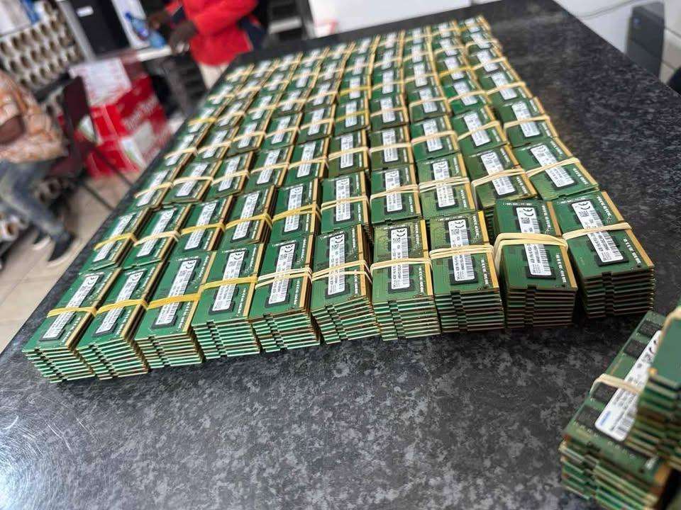 SK Hynix 4 GB 2666 MHz DDR4 Memory. Laptop Memory ( Used ) Welcome to Negotiate a stock price