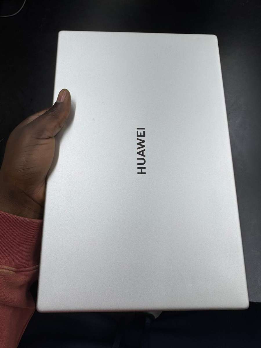 Huawei Matebook D15 Notebook PC  AMD Ryzen 7 3700U / 15.6 FHD / 8GB RAM / 512GB / Win 11 Pro