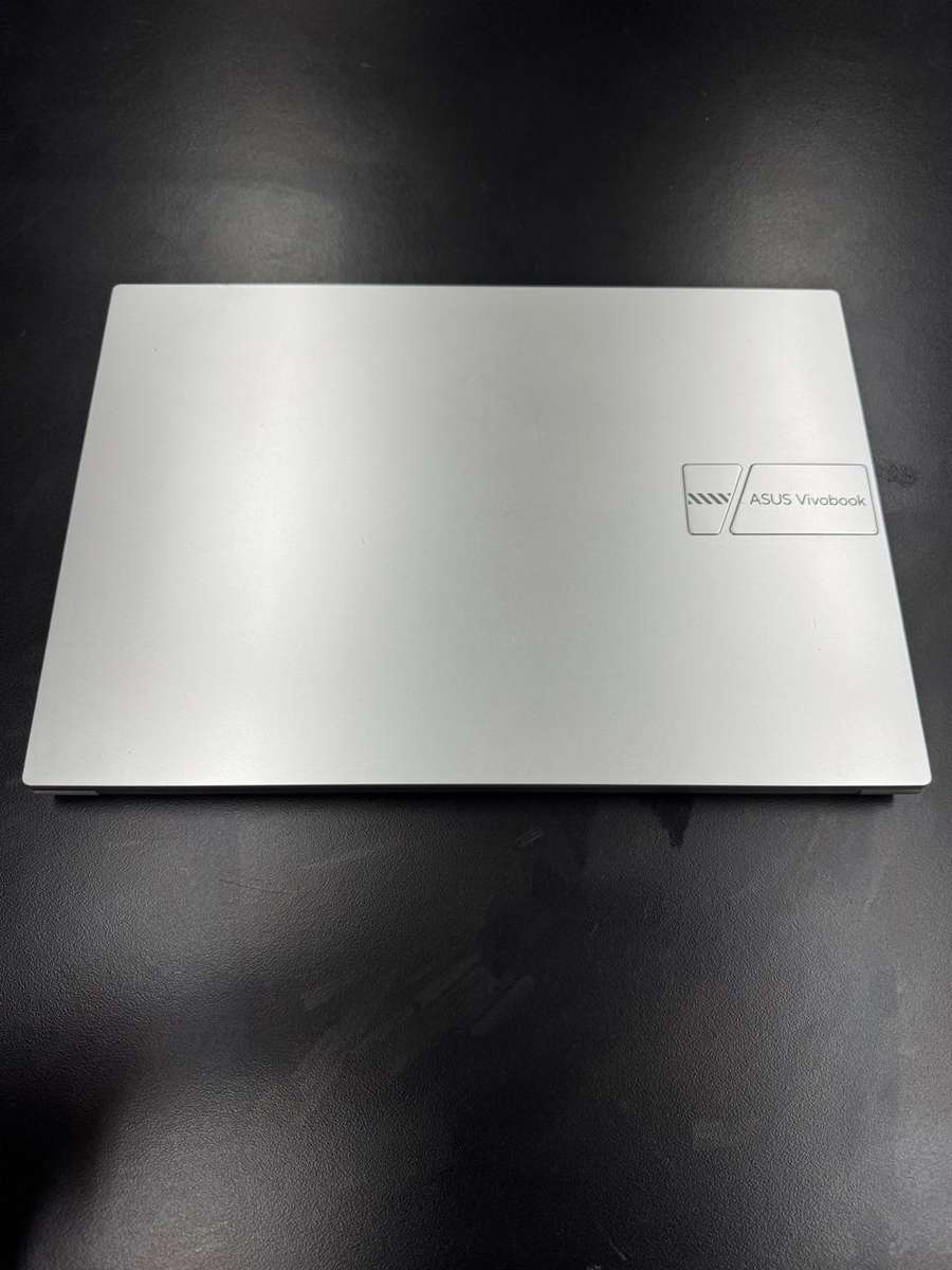 Asus Vivobook 16 Ryzen 7-7730U 16GB RAM 512GB PCIE NVME SSD 16"