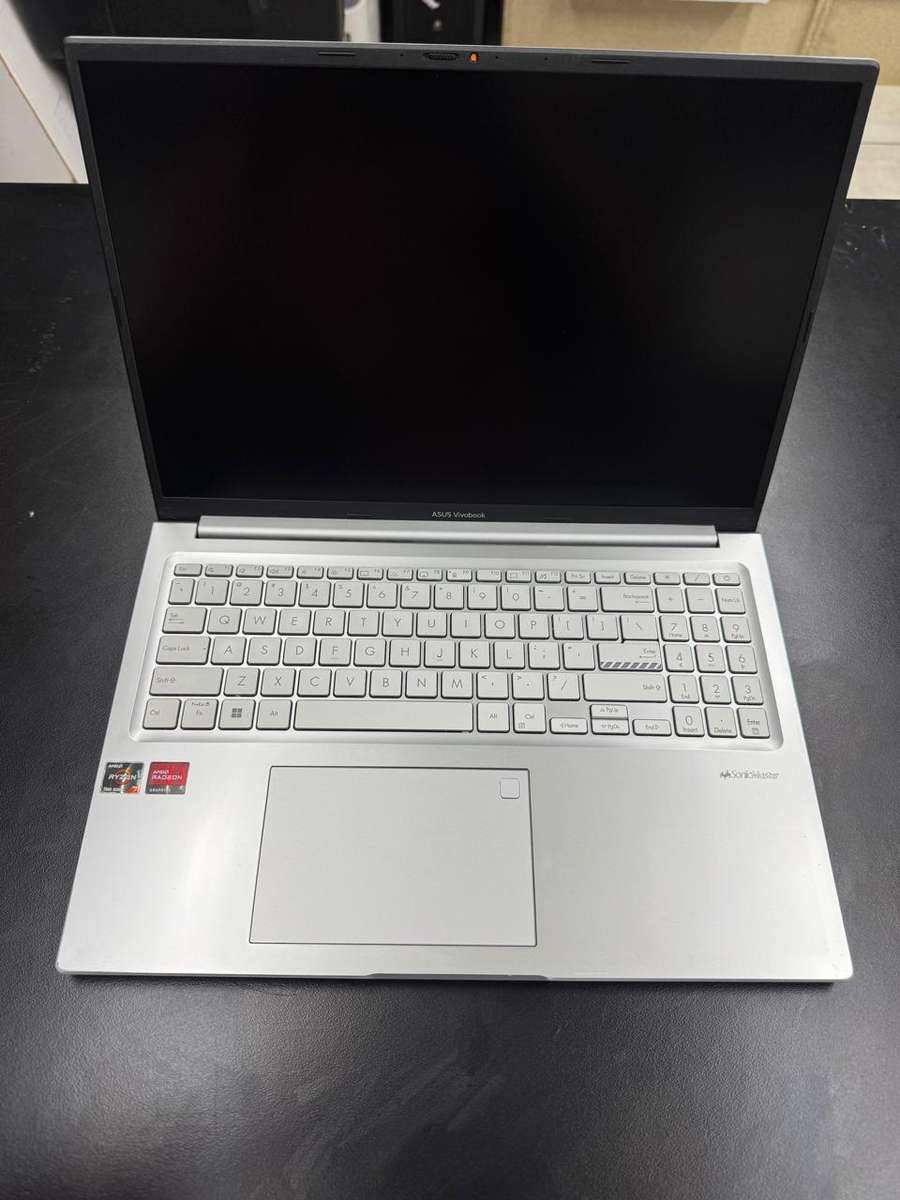 Asus Vivobook 16 Ryzen 7-7730U 16GB RAM 512GB PCIE NVME SSD 16"
