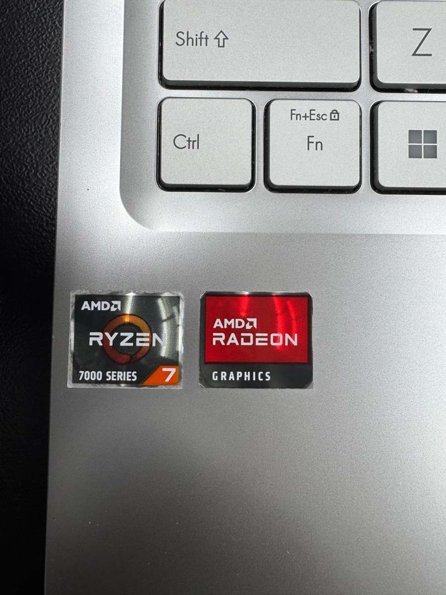 Asus Vivobook 16 Ryzen 7-7730U 16GB RAM 512GB PCIE NVME SSD 16"