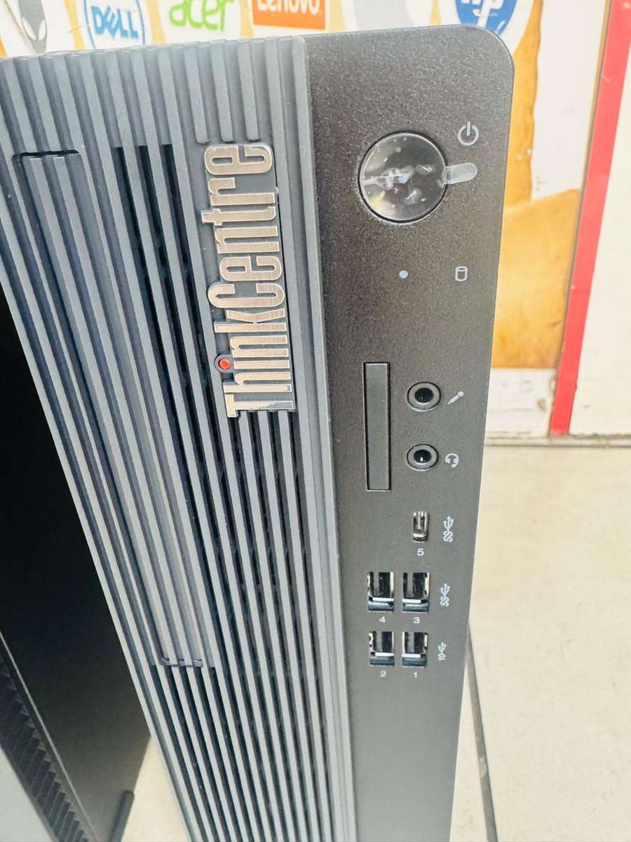 Lenovo Think Centre M70s Gen 3 Desktop PC  Core i5-12400 / 8GB RAM / 256 SSD / Win 11 Pro