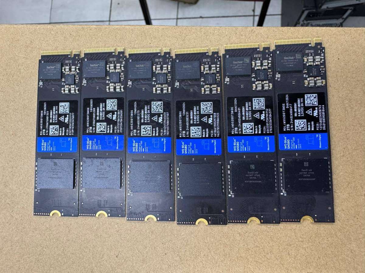 Western Digital 2TB WD Blue SN580 NVMe Internal Solid State Drive SSD - Gen4 x4 PCIe 16Gb/s, M.2 228