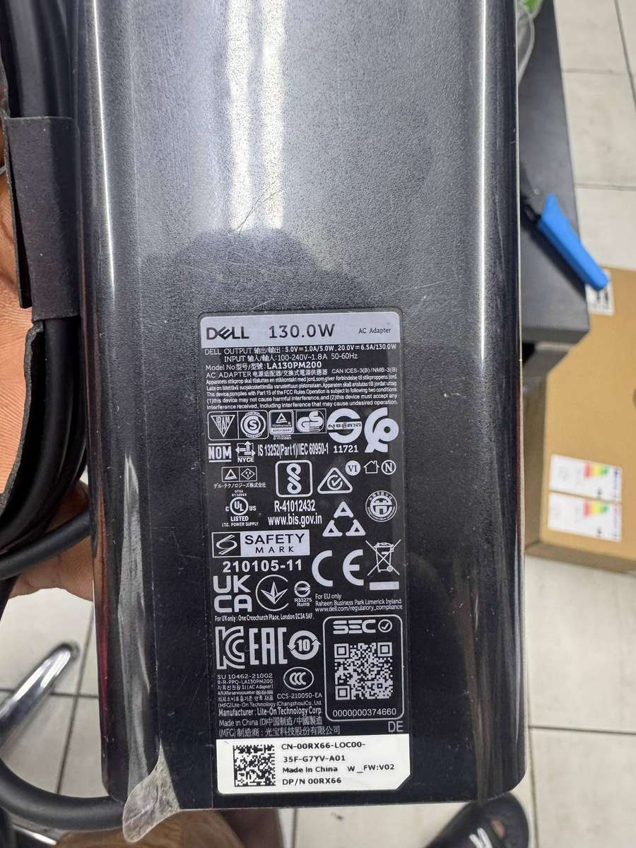 Dell 130W USB-C AC Adapter SAF with 1m Power Supply Cord 450-AHRH