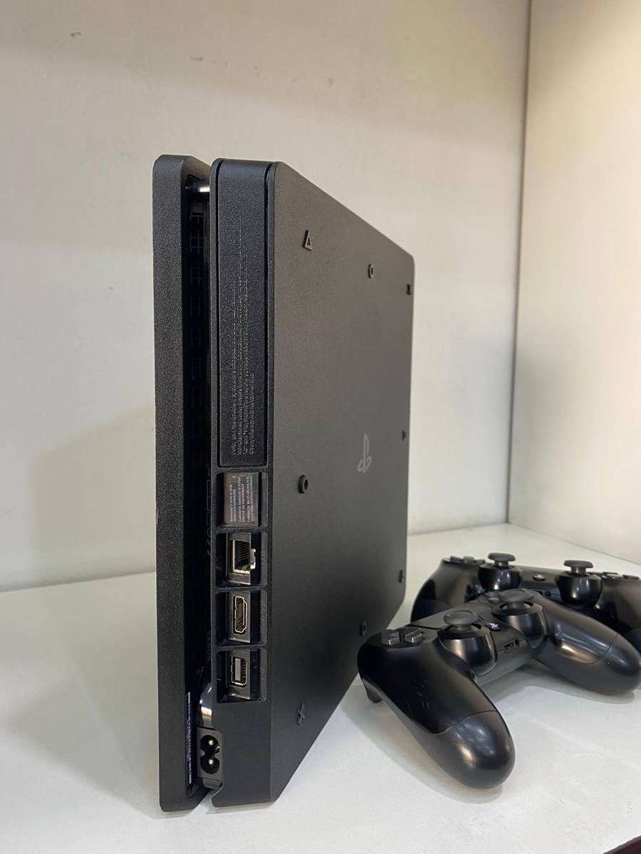 Sony PlayStation PS4 Slim 500GB Black x 2 Controllers