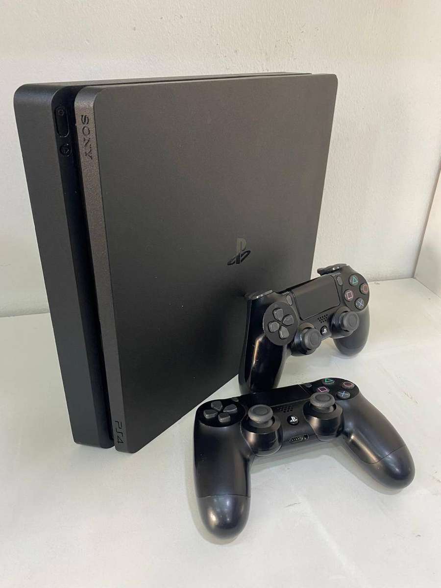 Sony PlayStation PS4 Slim 500GB Black x 2 Controllers