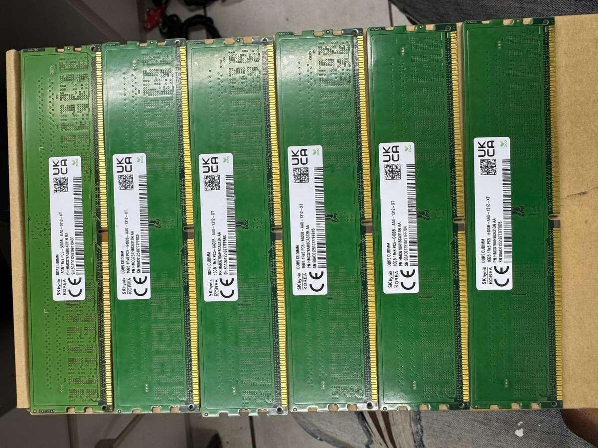 SK Hynix 16GB DDR5- CUDIMM PC5-6400B 1Rx8 CUDIMM Desktop Memory