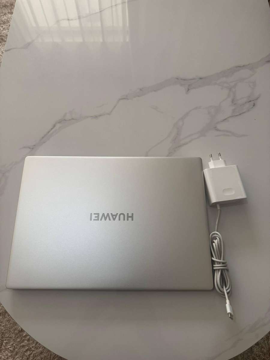 Huawei Matebook D16 Intel i5 12th Gen 16GB Ram 512GB SSD 16
