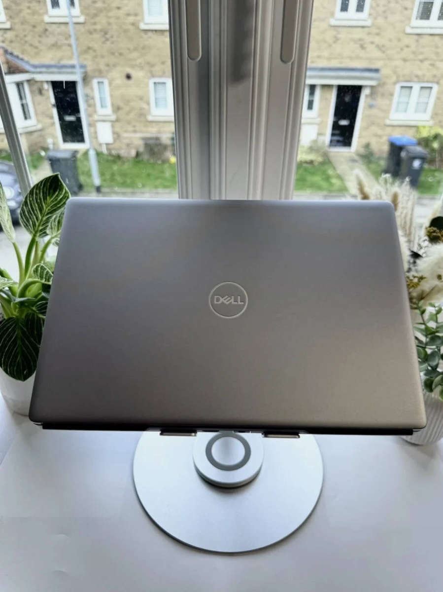 Dell Precision 7560 i9-11 Gen 32GB RAM 1TB SSD Nvidia RTX A2000 4GB Dedicated GPU