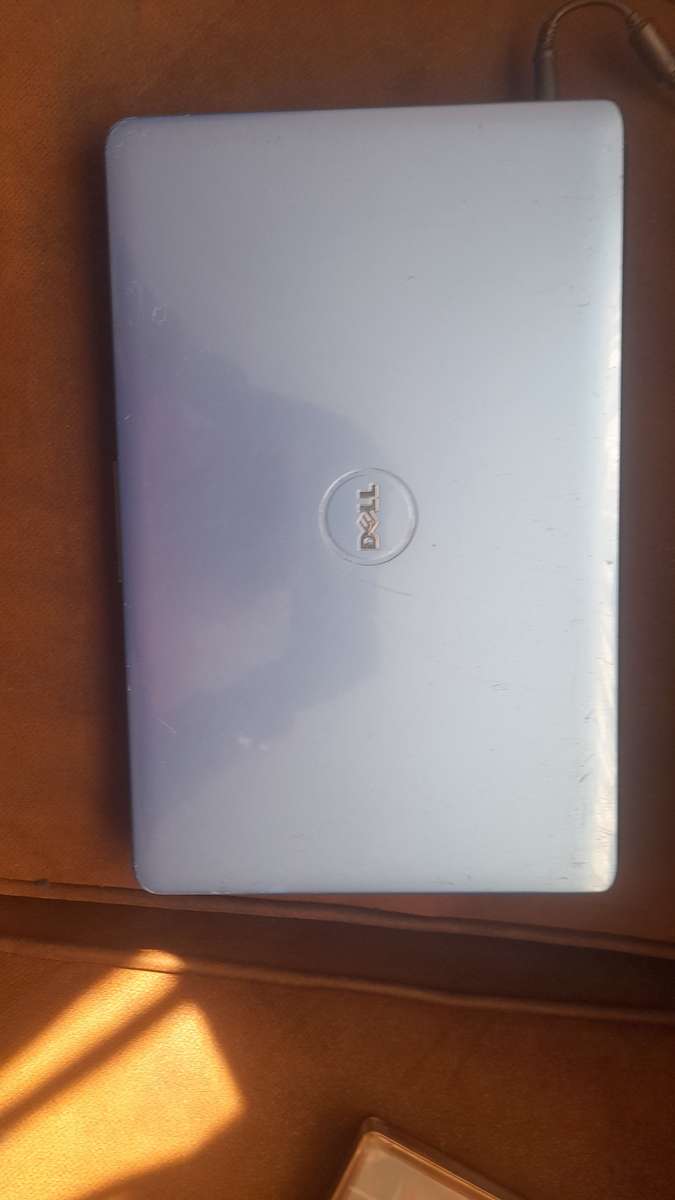 DELL INSPIRON 1545