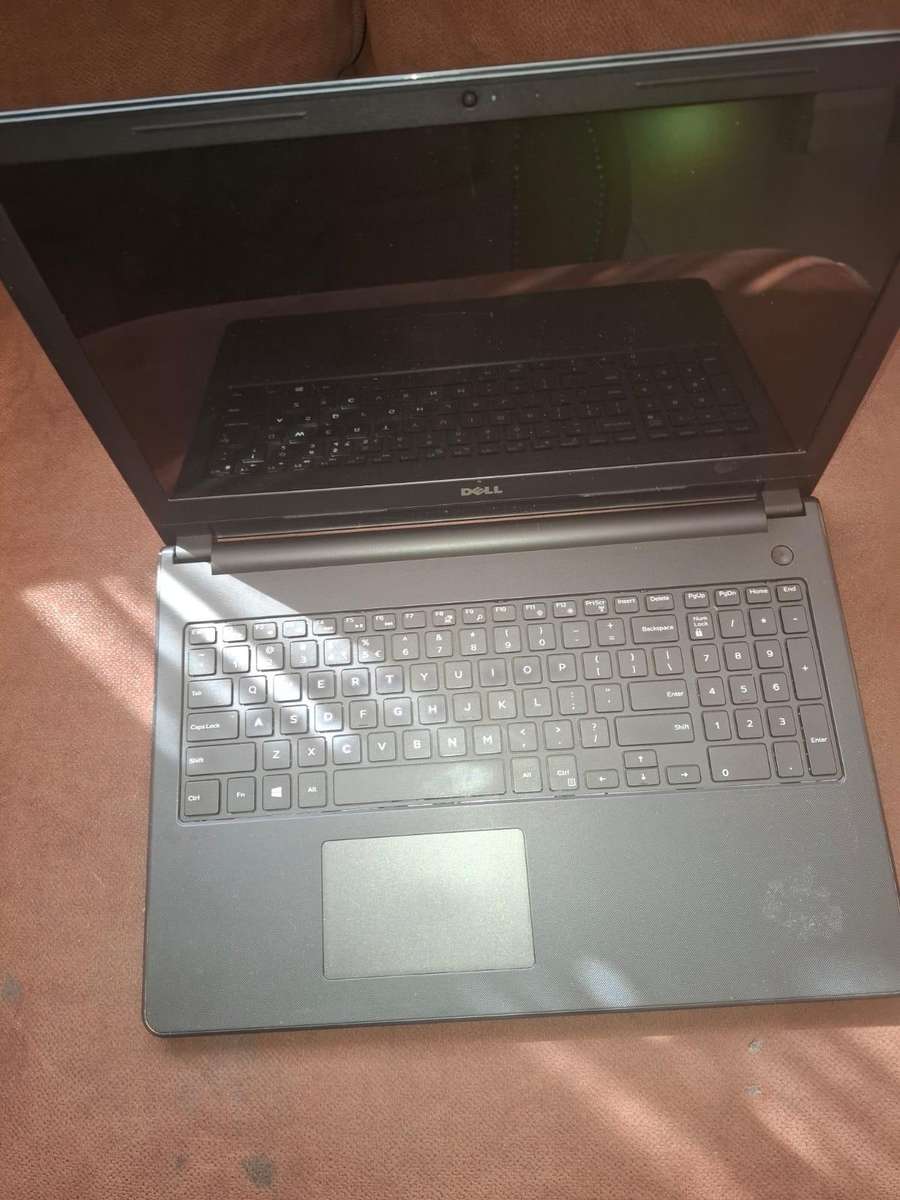 DELL INSPIRON Core i3 5th gen