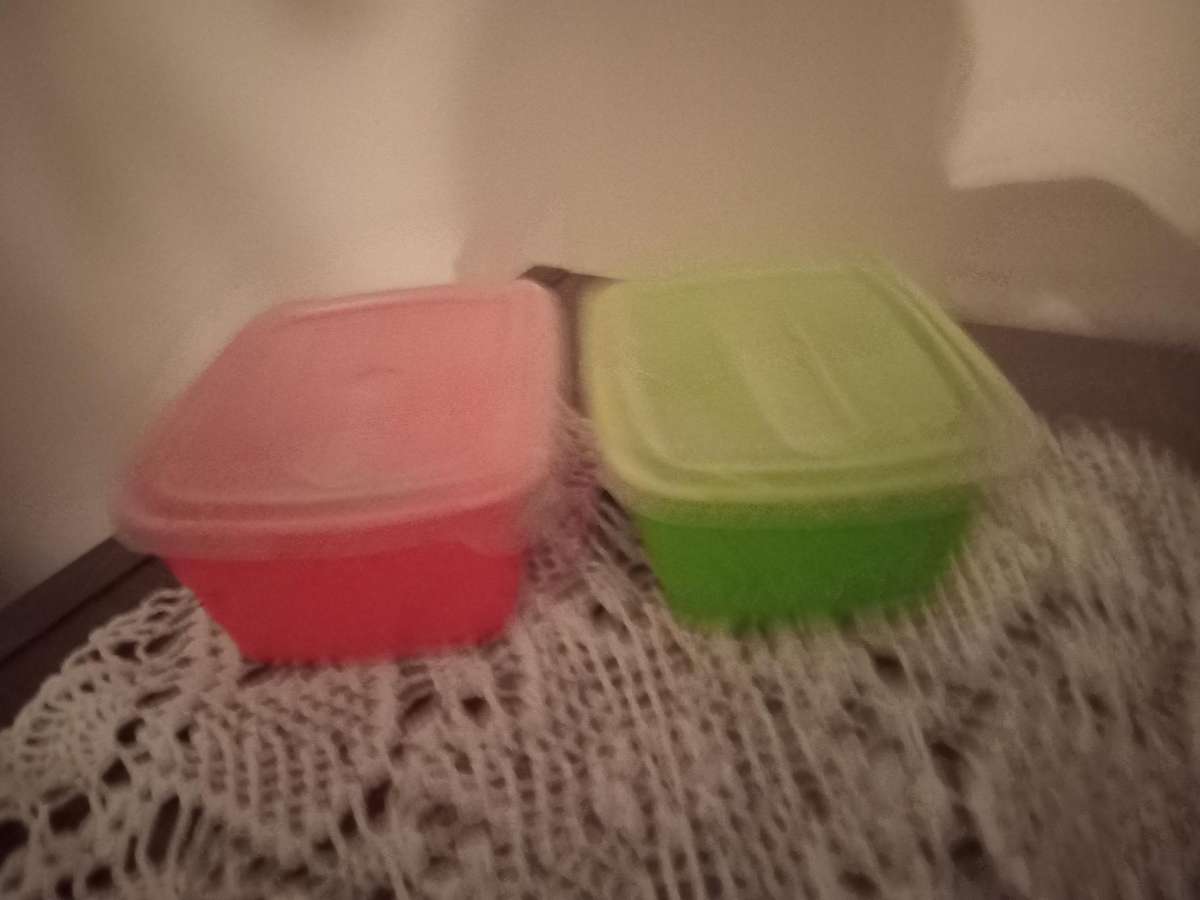 2 x small plastic containers