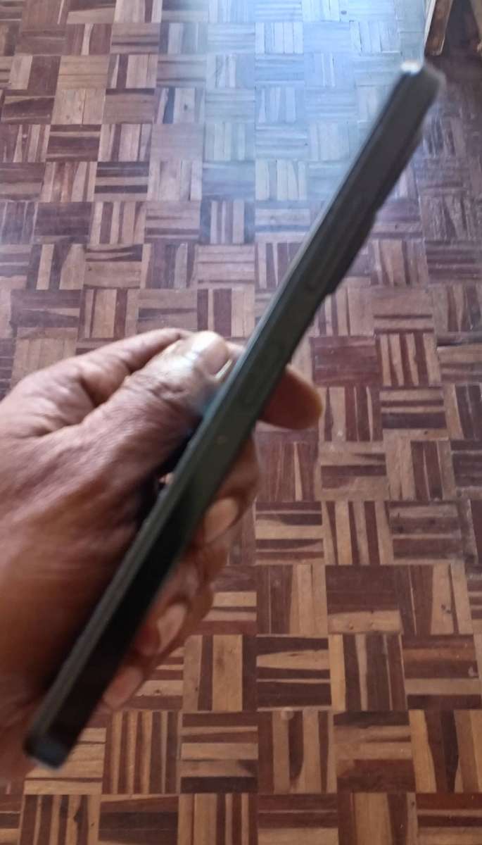 Hisense E71 dual sim