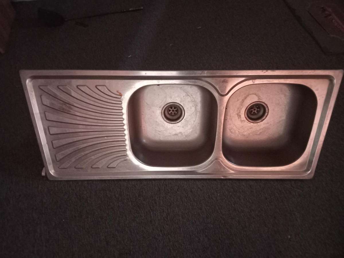 Double sink