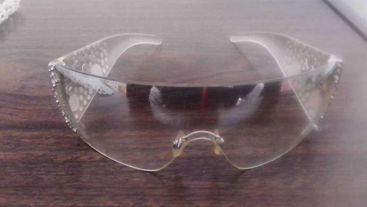 Ladies D&G sunglasses