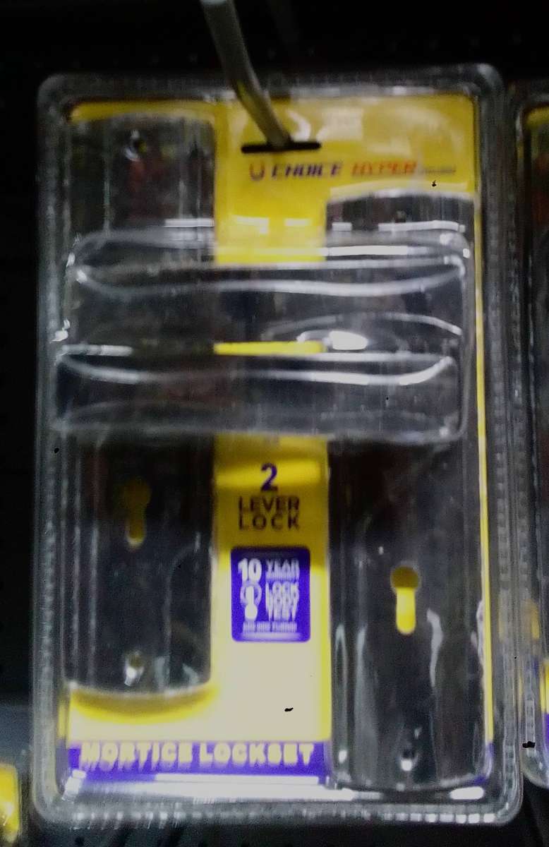 Door handle with lock and keys